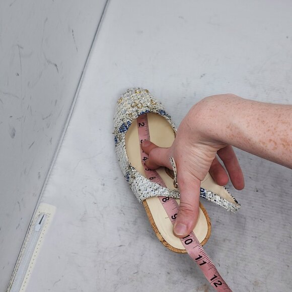 CHANEL Tweed Interlocking CC Logo Blue White Slingback Pump - Picture 7 of 13